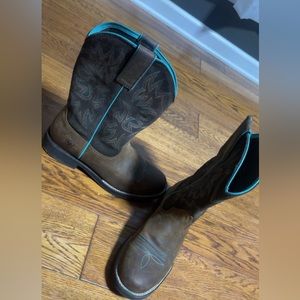 Women’s Ariat Cowgirl boots